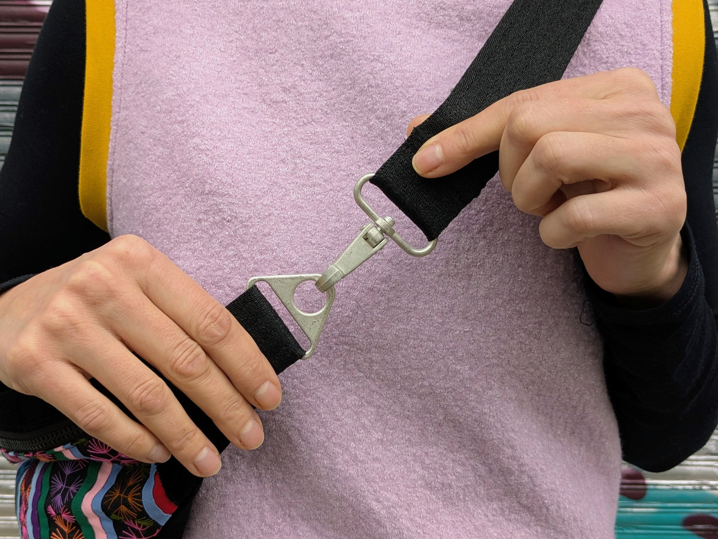 Crossbodybag XL Handstickerei