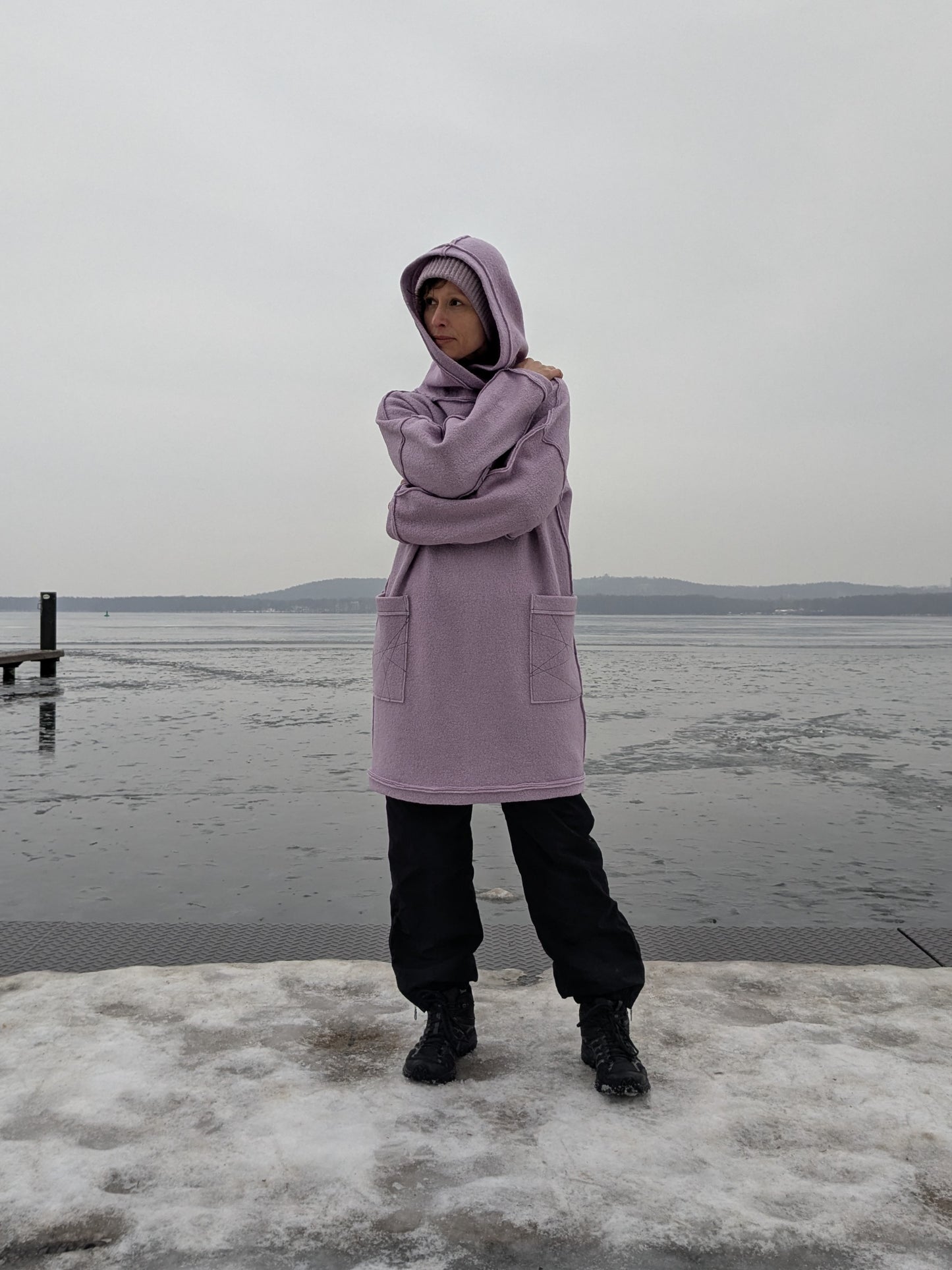 Kapuzenkleid ELISA | Wollwalk | Flieder