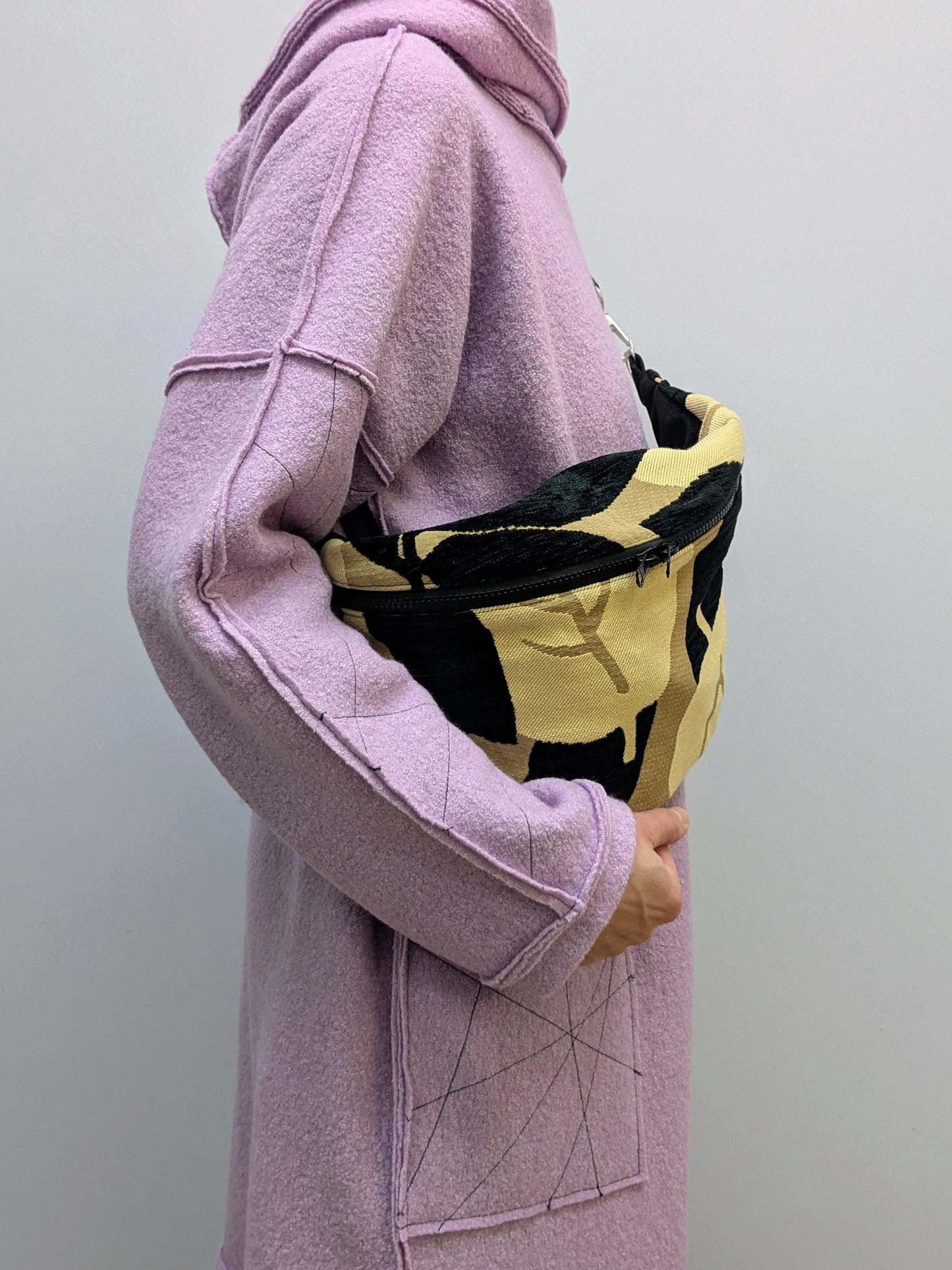 Crossbodybag XL Polster | Samt | Blätter