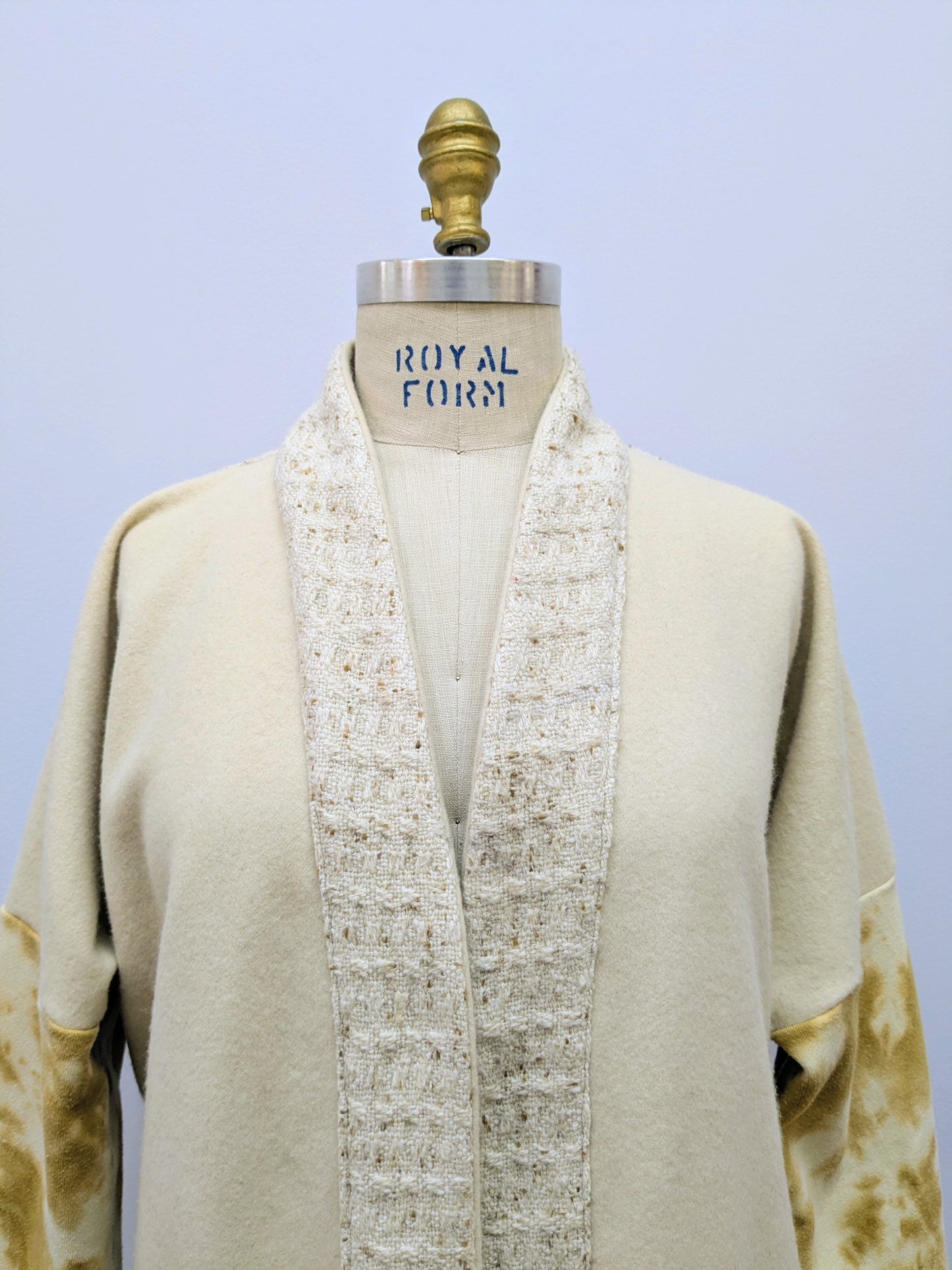 Wollmantel mit Schalkragen Batik