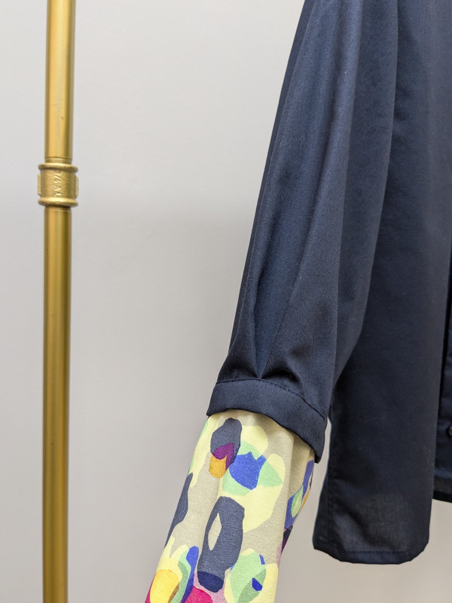 Rüschenbluse Dunkelblau | Delani | Unikat