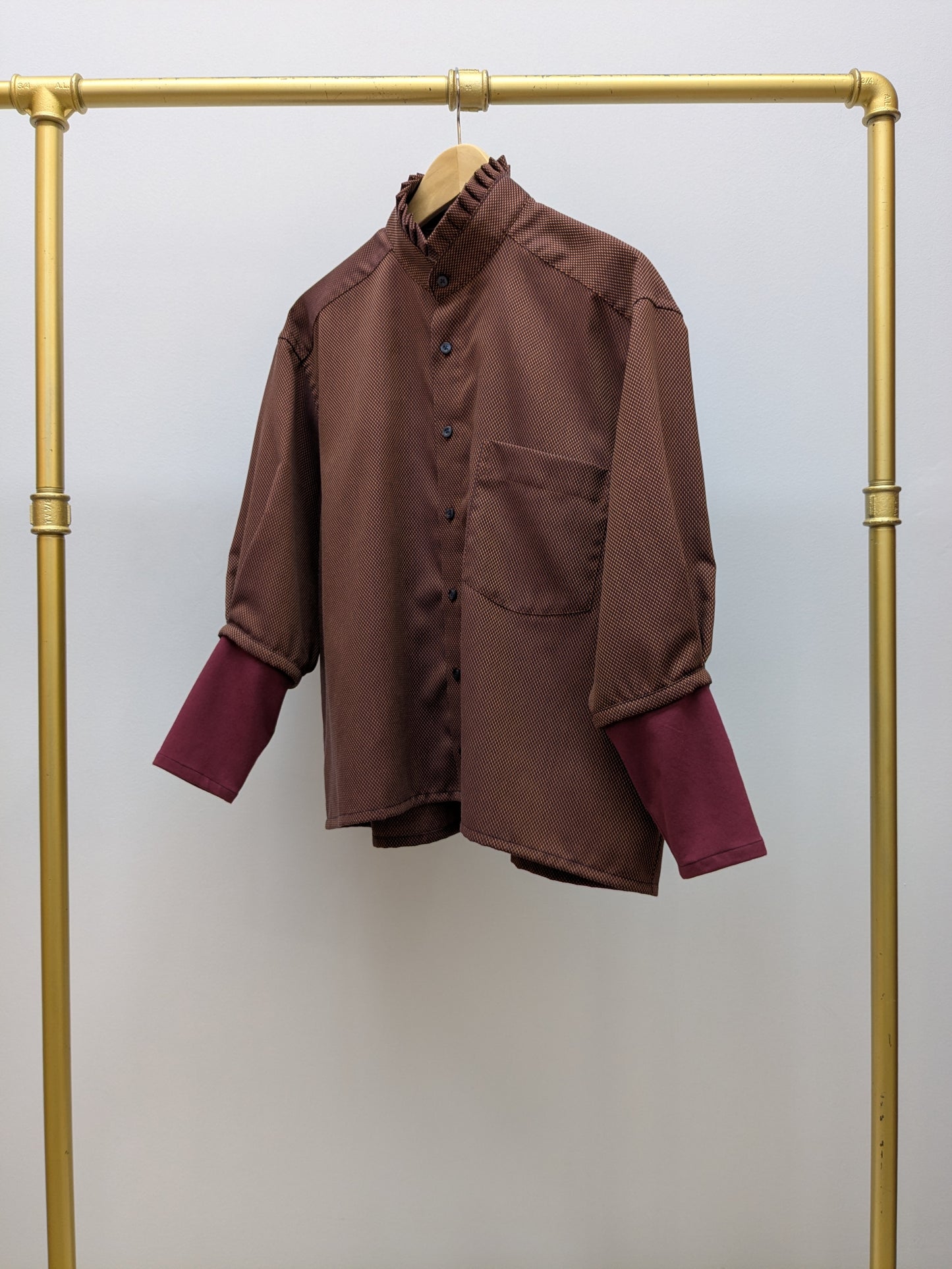 Rüschenbluse Changeant | Weinrot | Unikat