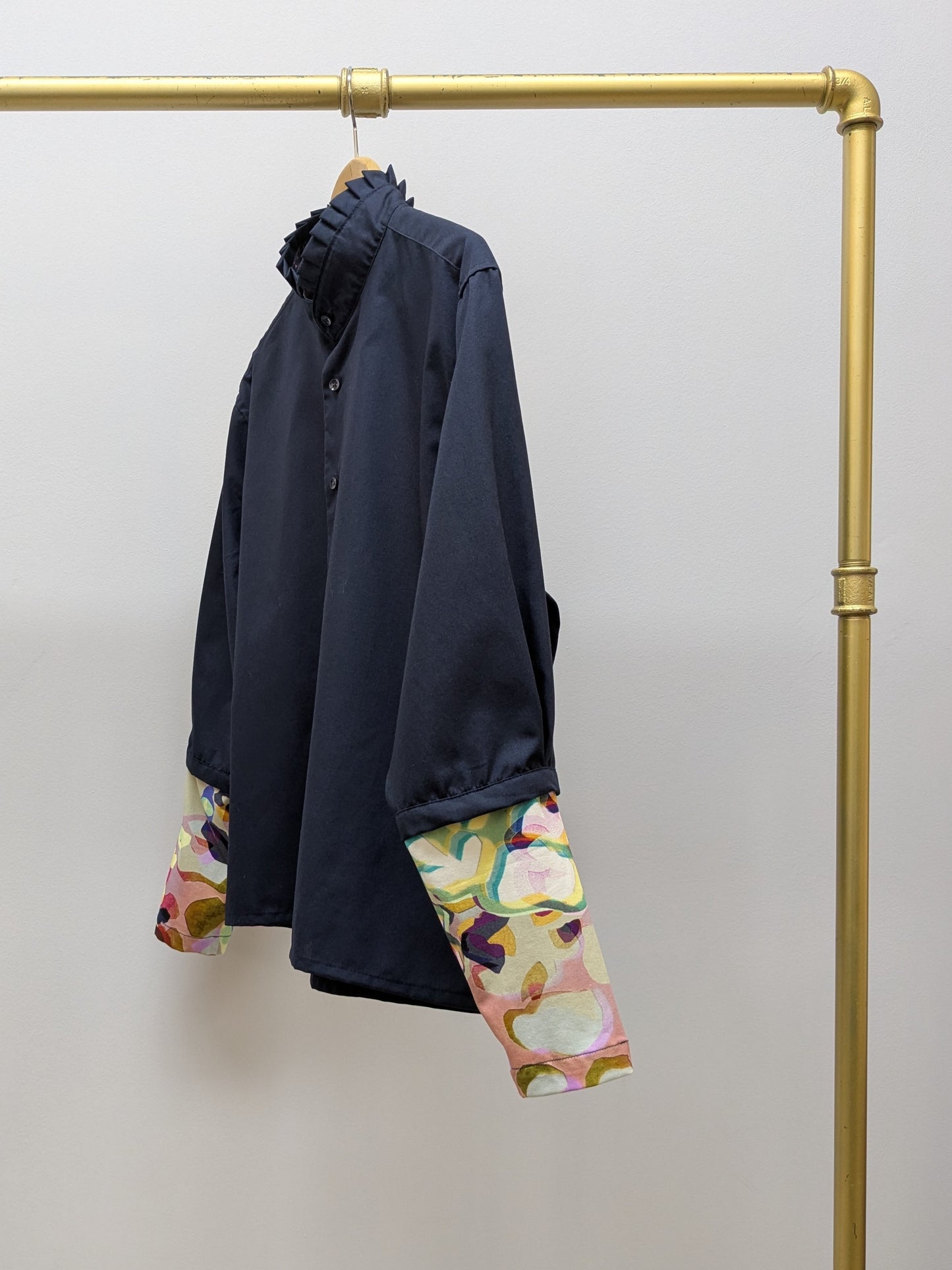 Rüschenbluse Dunkelblau | Delani | Unikat