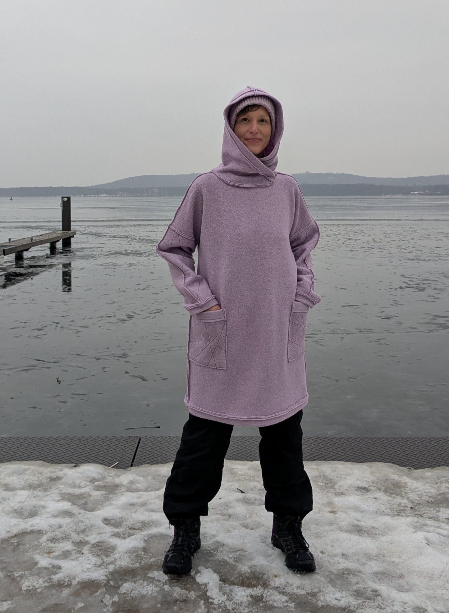 Kapuzenkleid ELISA | Wollwalk | Flieder