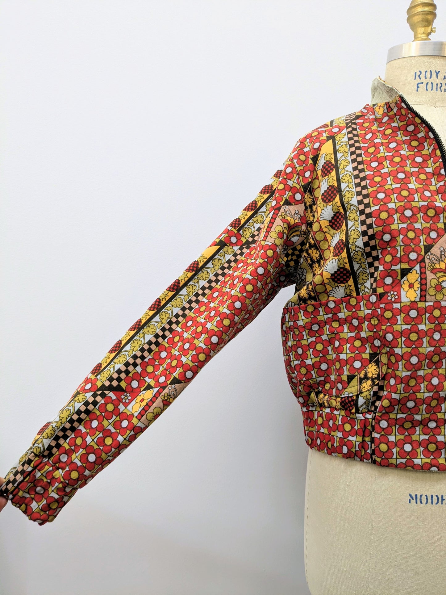 Women's sweater vest | Wool vest | Wool sweater vest | Warm vest | Knitted vest | Vest for women | Upcycled clothing