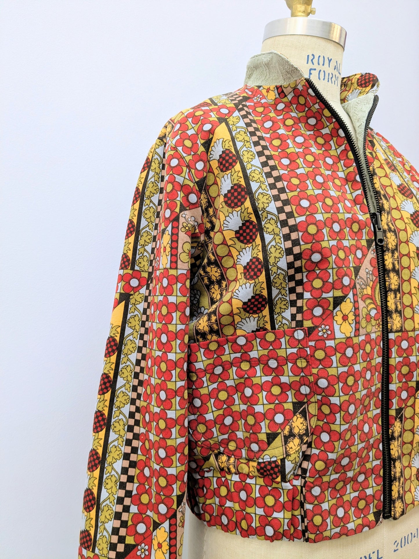 Women's sweater vest | Wool vest | Wool sweater vest | Warm vest | Knitted vest | Vest for women | Upcycled clothing